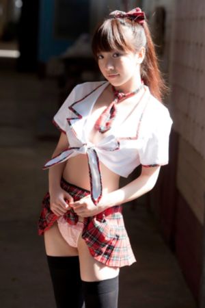 医生隔着内裤揉弄护士视频_BT种子下载