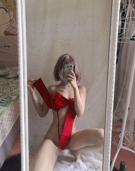 年轻的阿姨中文_日韩成人在线